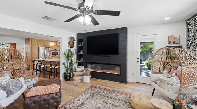 1335 Rivercrest Drive, New Braunfels, TX 78130