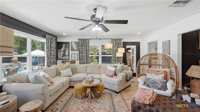 1335 Rivercrest Drive, New Braunfels, TX 78130