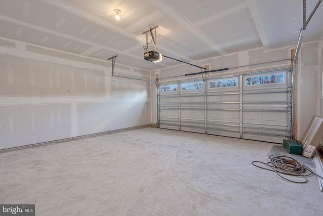 41 EAGLE DR, Gettysburg, PA 17325