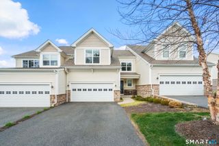 24 Highridge Road 24, Middlebury, CT 06762