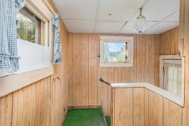 609 N Henry Street, Bay City, MI 48706