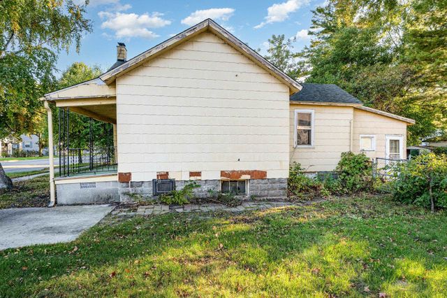 609 N Henry Street, Bay City, MI 48706