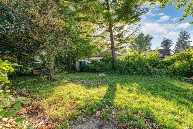 609 N Henry Street, Bay City, MI 48706