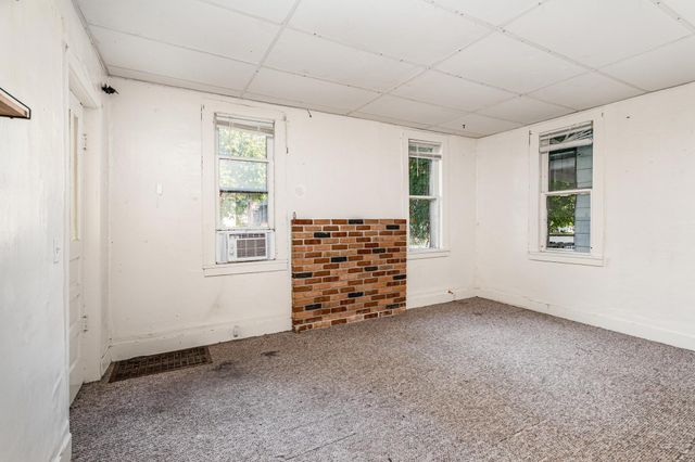 609 N Henry Street, Bay City, MI 48706