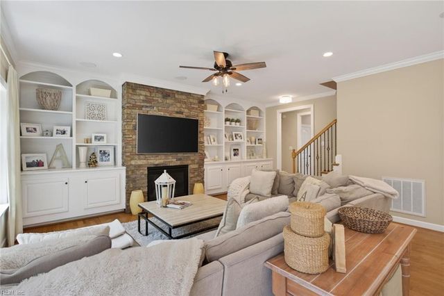 118 Collington RN, Yorktown, VA 23693