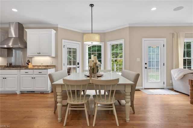118 Collington RN, Yorktown, VA 23693