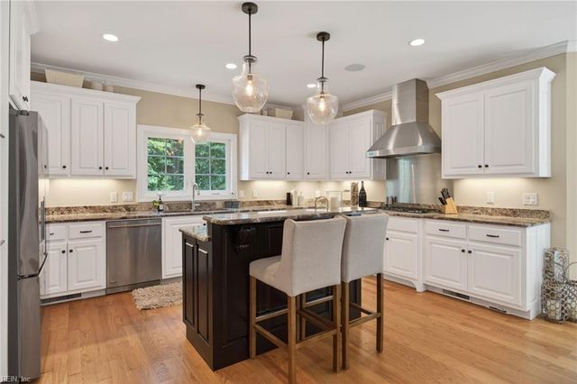 118 Collington RN, Yorktown, VA 23693