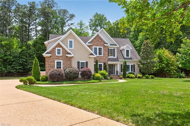 118 Collington RN, Yorktown, VA 23693