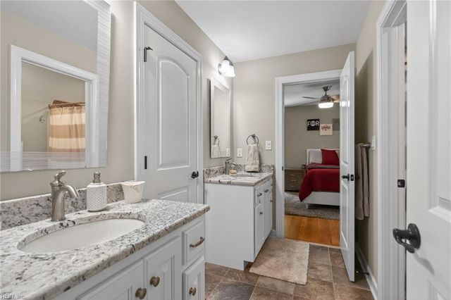 118 Collington RN, Yorktown, VA 23693