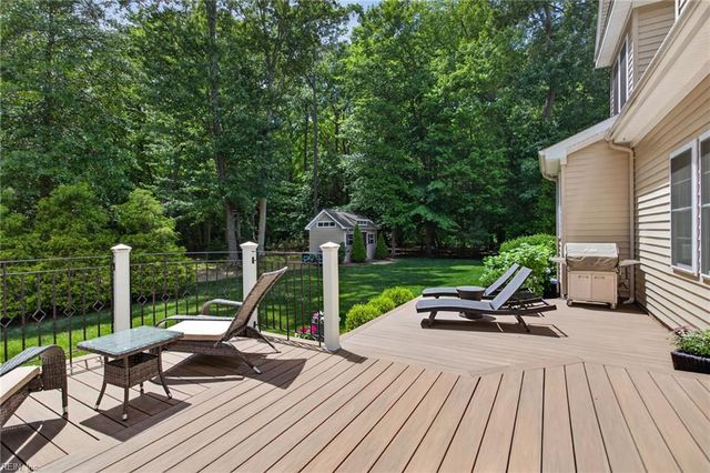 118 Collington RN, Yorktown, VA 23693