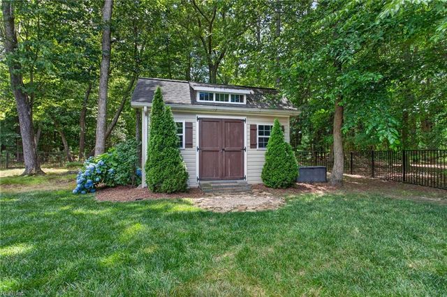 118 Collington RN, Yorktown, VA 23693