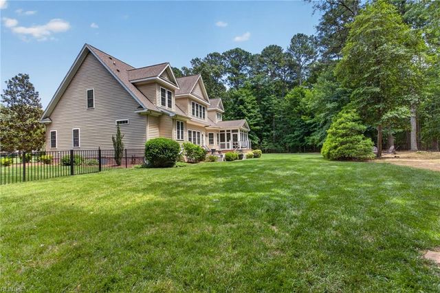 118 Collington RN, Yorktown, VA 23693