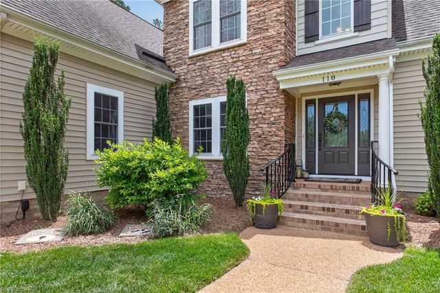118 Collington RN, Yorktown, VA 23693