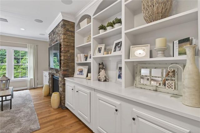 118 Collington RN, Yorktown, VA 23693