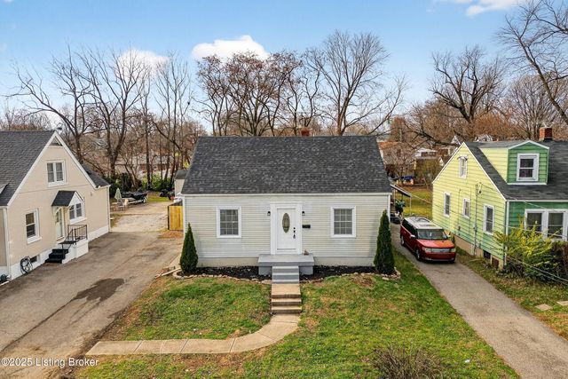 4111 Millcreek Dr, Louisville, KY 40216