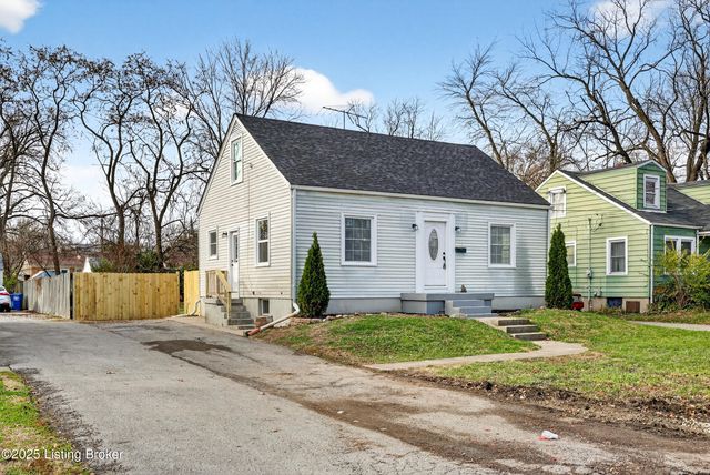 4111 Millcreek Dr, Louisville, KY 40216