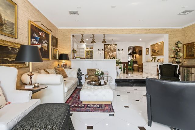 3543 S Ocean Boulevard 107, South Palm Beach, FL 33480
