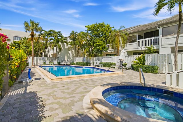 3543 S Ocean Boulevard 107, South Palm Beach, FL 33480