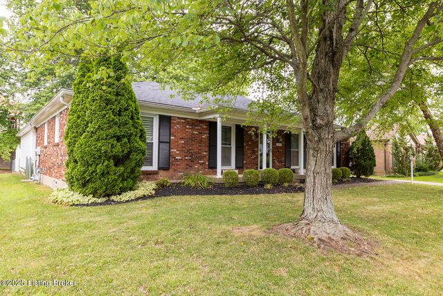 2901 Creekside Dr, Louisville, KY 40241