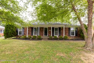 2901 Creekside Dr, Louisville, KY 40241