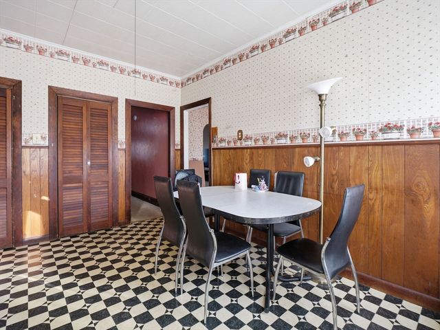 7 Sheldon St, Boston, MA 02131