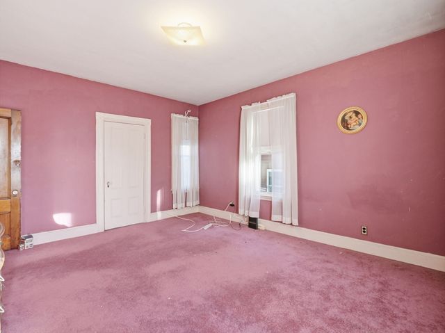 7 Sheldon St, Boston, MA 02131