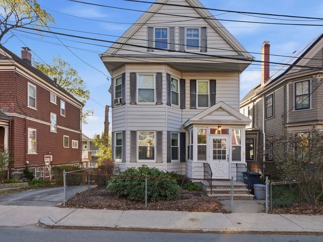 7 Sheldon St, Boston, MA 02131