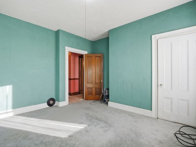 7 Sheldon St, Boston, MA 02131