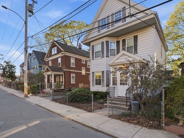 7 Sheldon St, Boston, MA 02131