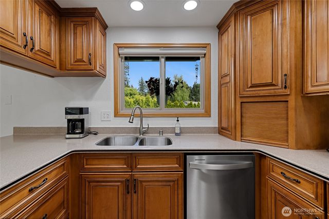 8303 55th Street W, University Place, WA 98467