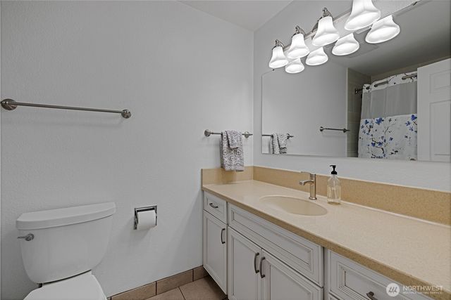 8303 55th Street W, University Place, WA 98467
