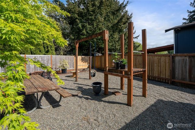 8303 55th Street W, University Place, WA 98467