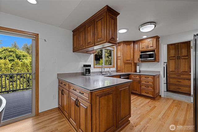 8303 55th Street W, University Place, WA 98467