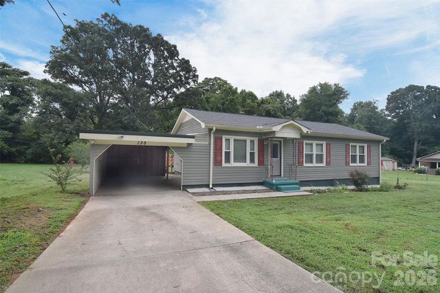 135 Oak Grove Road, Statesville, NC 28677