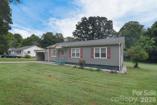 135 Oak Grove Road, Statesville, NC 28677