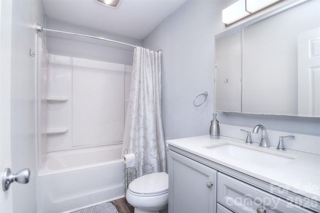 135 Oak Grove Road, Statesville, NC 28677