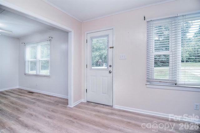 135 Oak Grove Road, Statesville, NC 28677