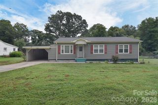 135 Oak Grove Road, Statesville, NC 28677