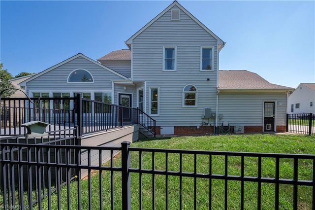 111 Lonetree Court, Advance, NC 27006