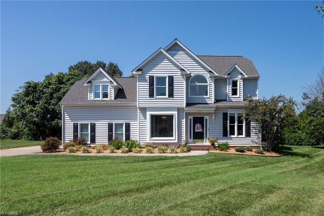 111 Lonetree Court, Advance, NC 27006