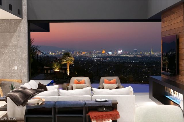 6 Vista Crescent Court, Henderson, NV 89012