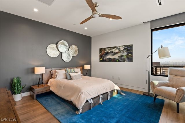 6 Vista Crescent Court, Henderson, NV 89012