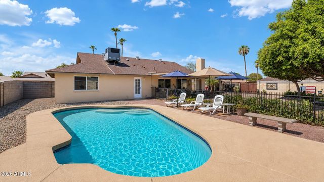 6038 W DESERT HILLS Drive, Glendale, AZ 85304