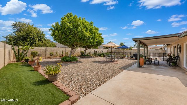 6038 W DESERT HILLS Drive, Glendale, AZ 85304