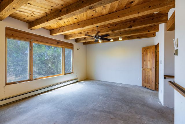 15 Coyote Trail, Santa Fe, NM 87508