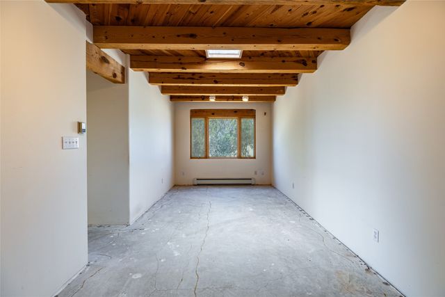 15 Coyote Trail, Santa Fe, NM 87508