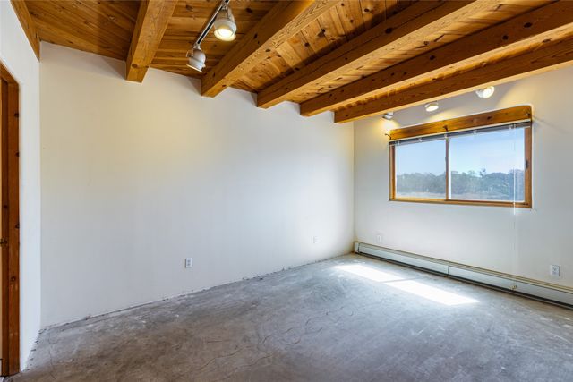 15 Coyote Trail, Santa Fe, NM 87508