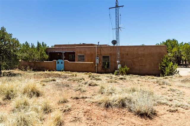 15 Coyote Trail, Santa Fe, NM 87508