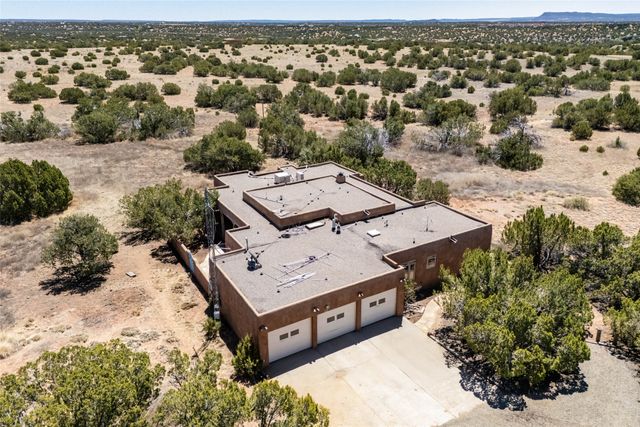15 Coyote Trail, Santa Fe, NM 87508