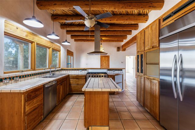 15 Coyote Trail, Santa Fe, NM 87508